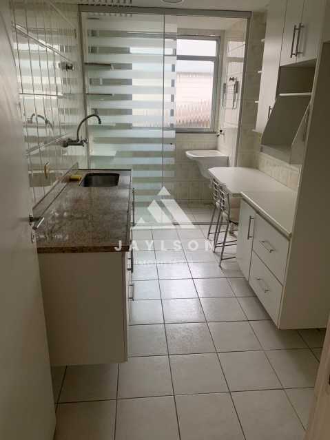 Apartamento à venda com 2 quartos, 70m² - Foto 24