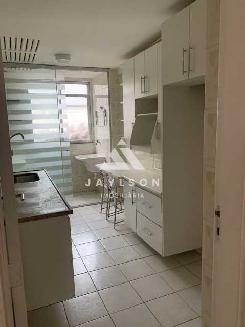 Apartamento à venda com 2 quartos, 70m² - Foto 25