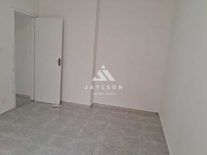 Apartamento à venda com 3 quartos, 87m² - Foto 16