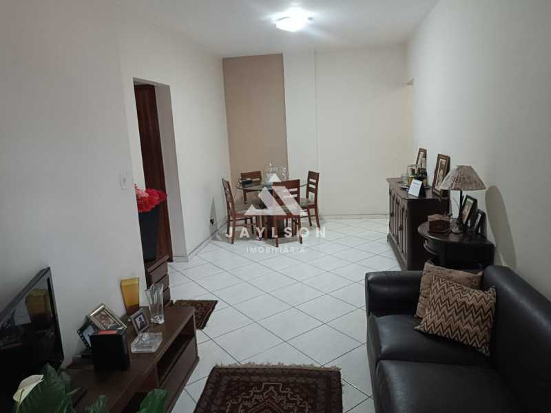 Apartamento à venda com 2 quartos, 80m² - Foto 8