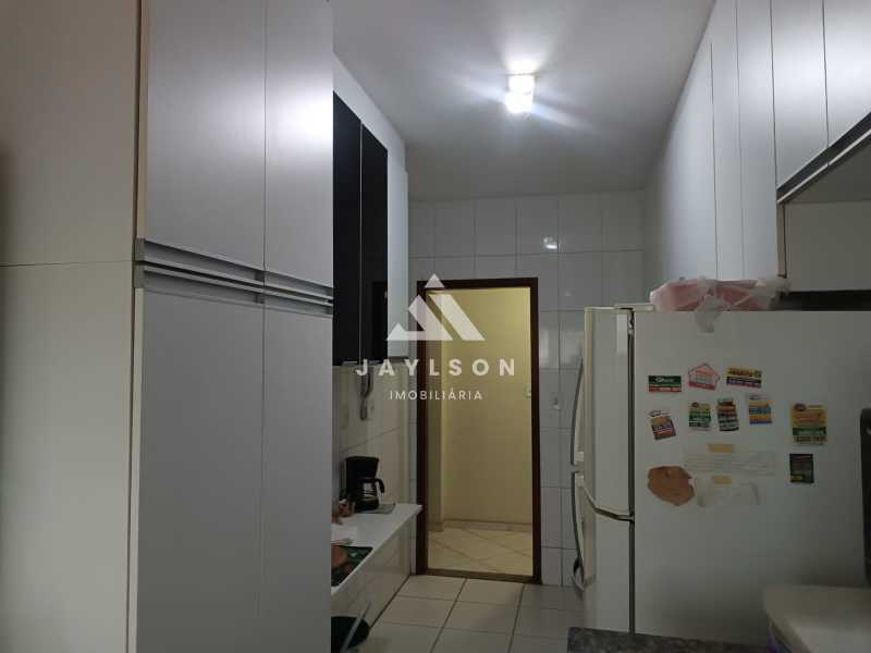 Apartamento à venda com 2 quartos, 80m² - Foto 19