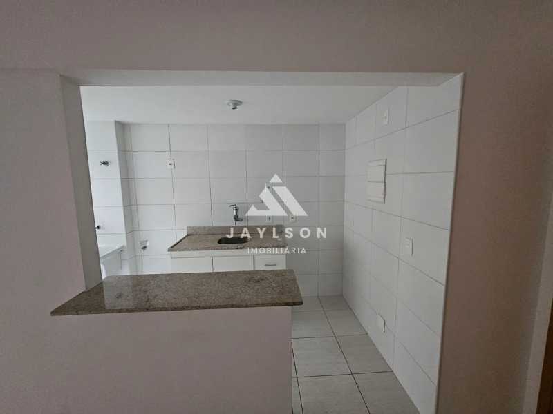 Apartamento à venda com 2 quartos, 60m² - Foto 14