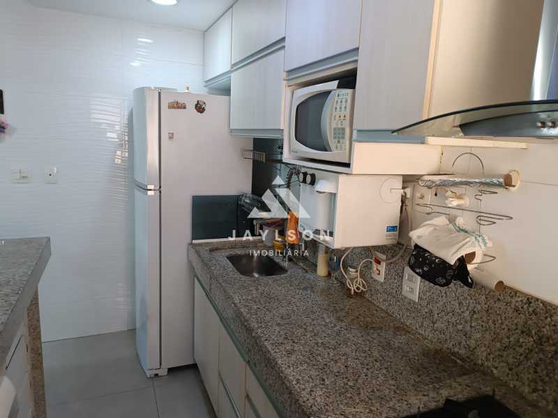 Apartamento à venda com 3 quartos, 60m² - Foto 27