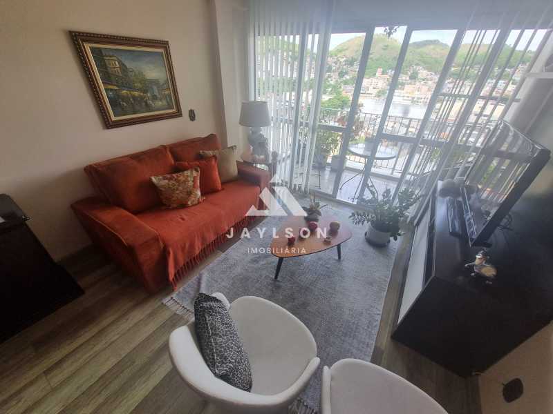 Apartamento à venda com 2 quartos, 70m² - Foto 7