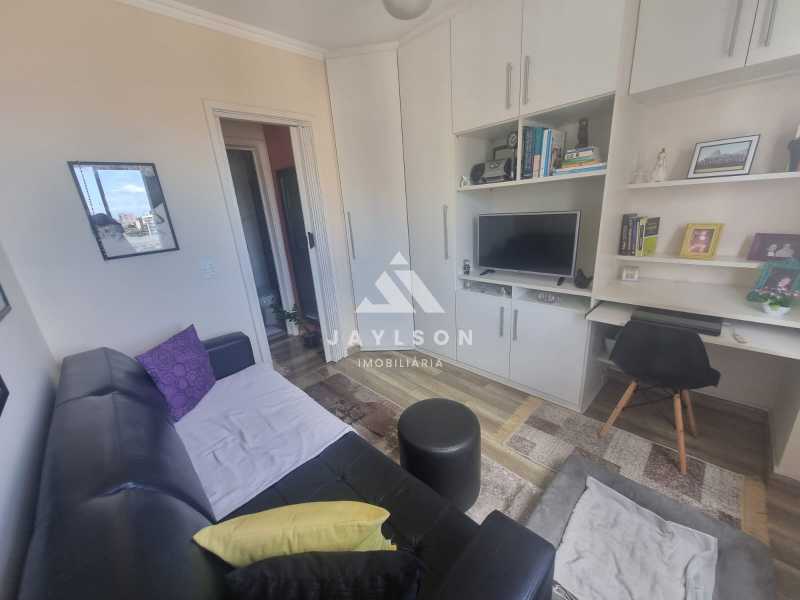 Apartamento à venda com 2 quartos, 70m² - Foto 18