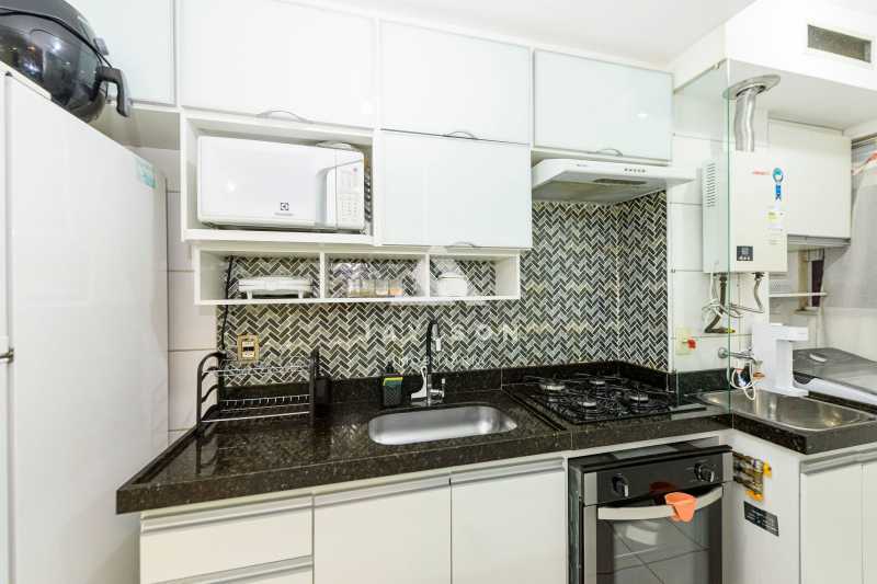 Apartamento à venda com 3 quartos, 58m² - Foto 12