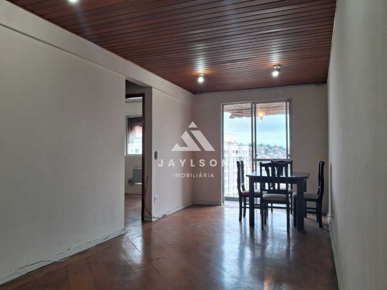 Apartamento à venda com 2 quartos, 60m² - Foto 9