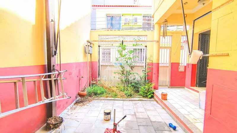 Casa de Vila à venda com 2 quartos, 150m² - Foto 1