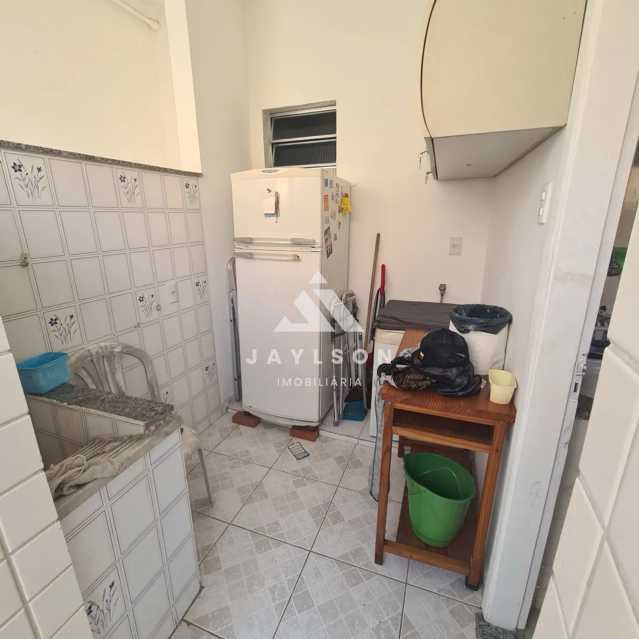 Apartamento à venda com 2 quartos, 60m² - Foto 18