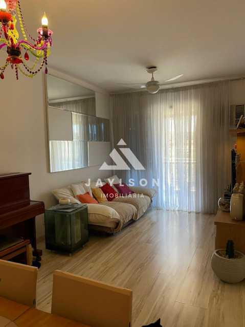 Apartamento à venda com 3 quartos, 100m² - Foto 5