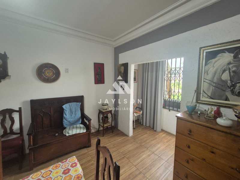 Apartamento à venda com 2 quartos, 85m² - Foto 4