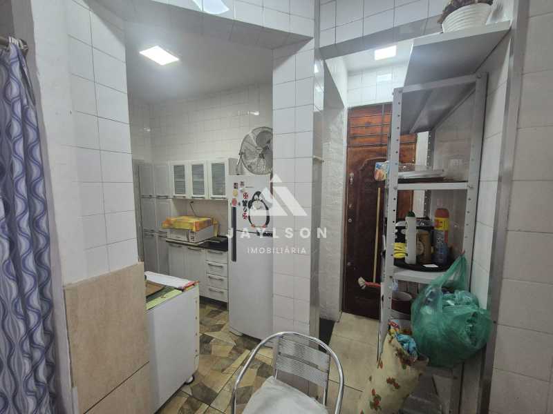 Apartamento à venda com 2 quartos, 85m² - Foto 29