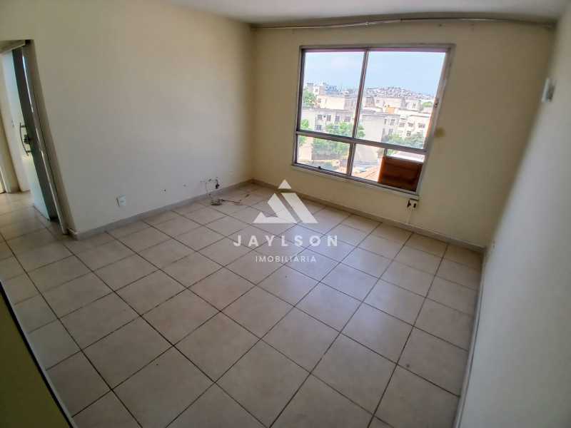 Apartamento à venda com 2 quartos, 66m² - Foto 2