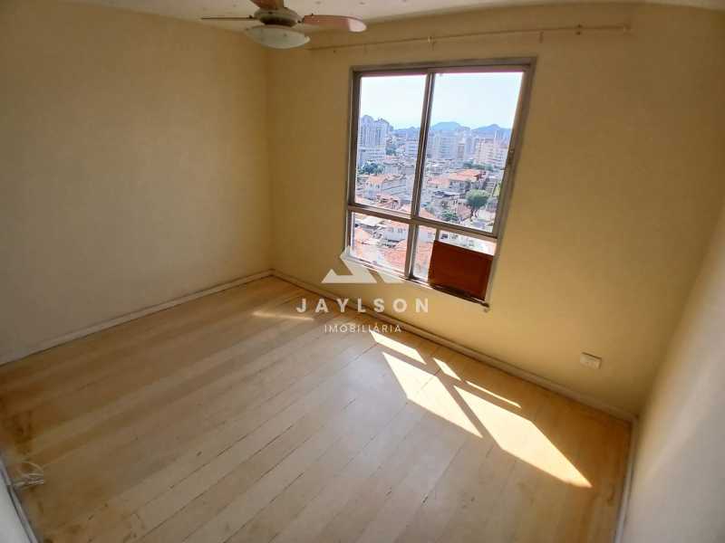 Apartamento à venda com 2 quartos, 66m² - Foto 8