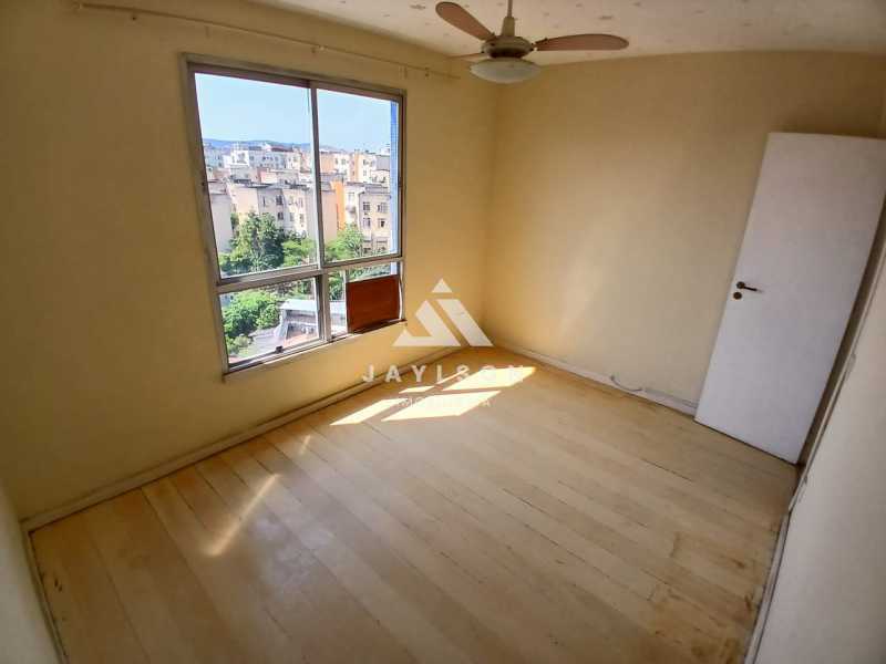 Apartamento à venda com 2 quartos, 66m² - Foto 10