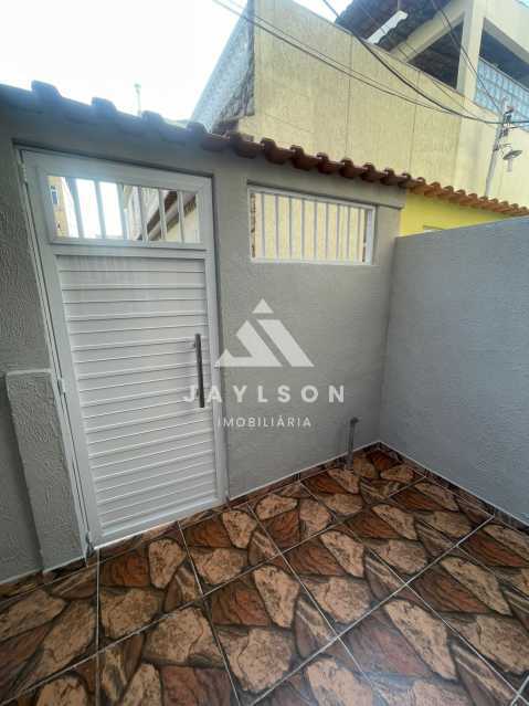 Casa de Vila à venda com 2 quartos, 100m² - Foto 2