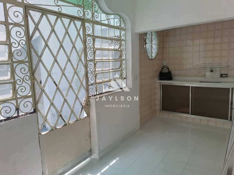 Casa de Vila à venda com 2 quartos, 50m² - Foto 14