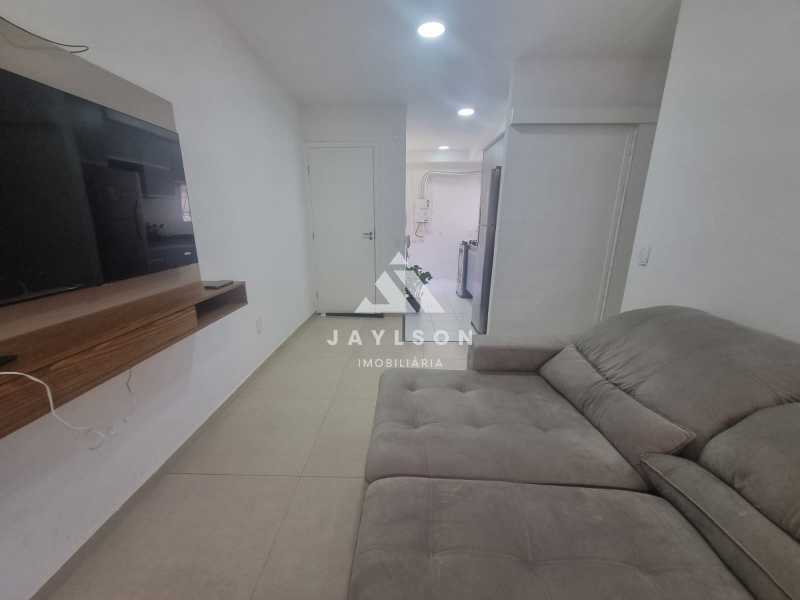 Apartamento à venda com 2 quartos, 48m² - Foto 3