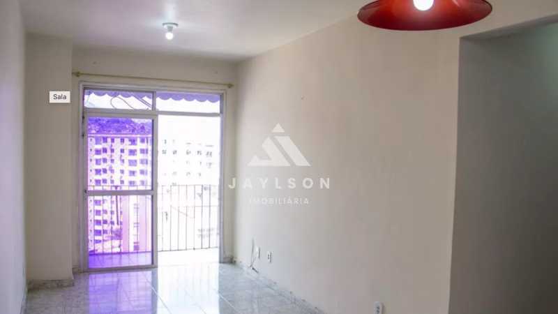 Apartamento à venda com 2 quartos, 60m² - Foto 4