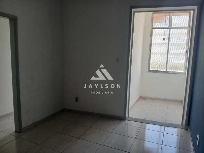 Apartamento à venda com 2 quartos, 75m² - Foto 5