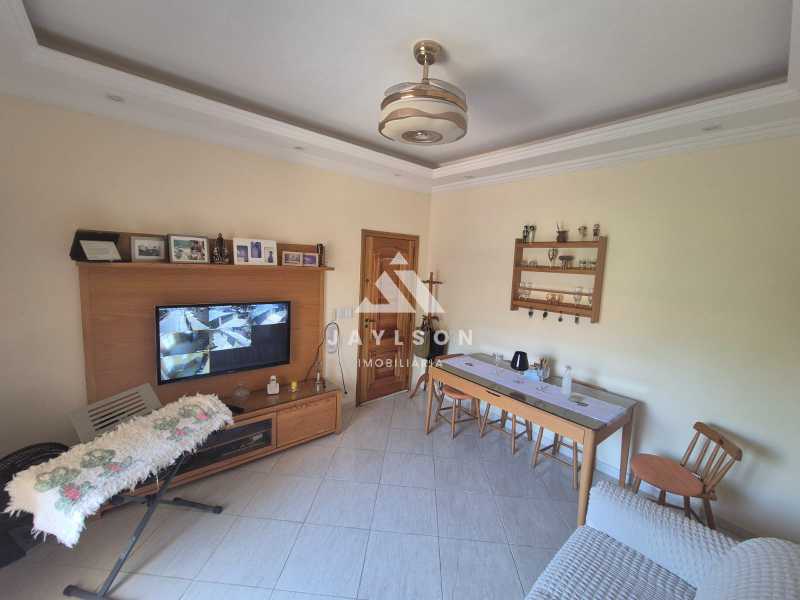 Apartamento à venda com 2 quartos, 65m² - Foto 3