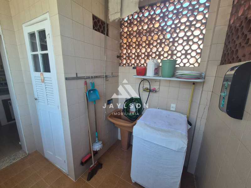 Apartamento à venda com 2 quartos, 65m² - Foto 23