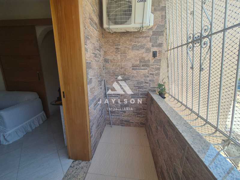 Apartamento à venda com 2 quartos, 65m² - Foto 26