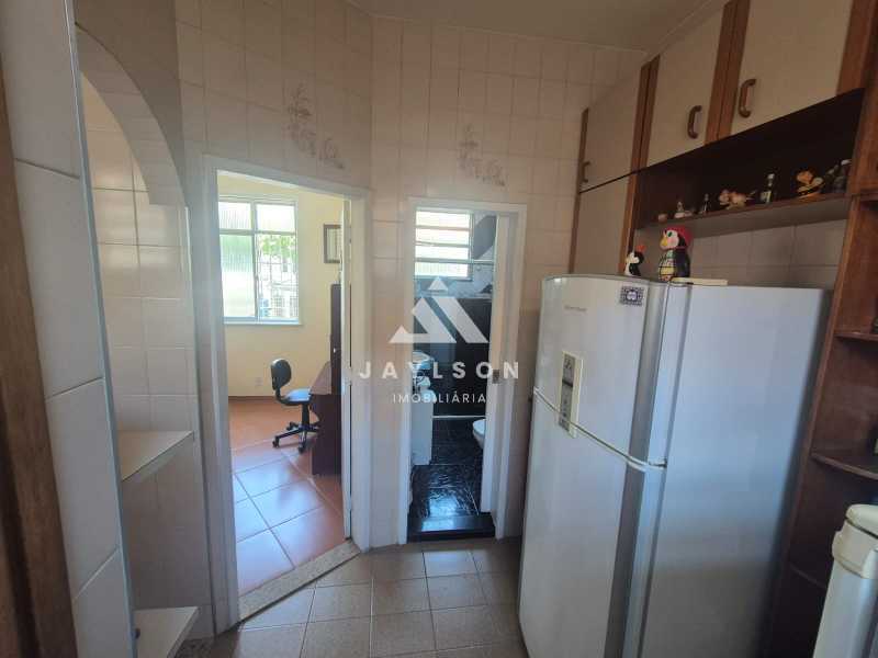 Apartamento à venda com 2 quartos, 65m² - Foto 19