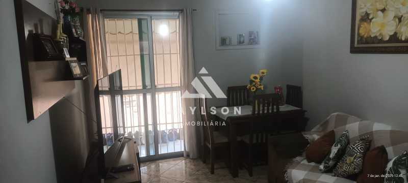 Apartamento à venda com 2 quartos, 66m² - Foto 3