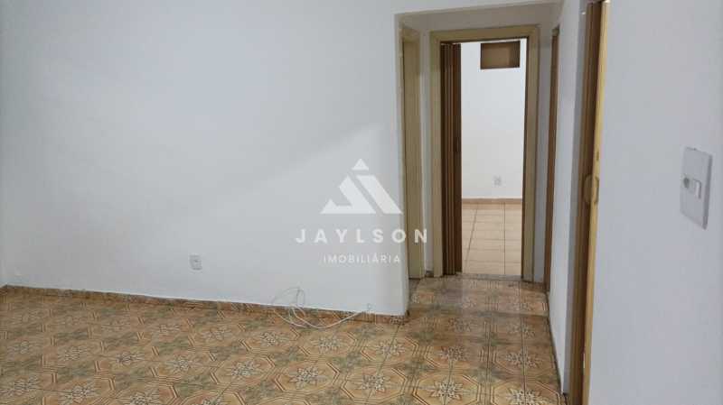 Apartamento à venda com 2 quartos, 60m² - Foto 4