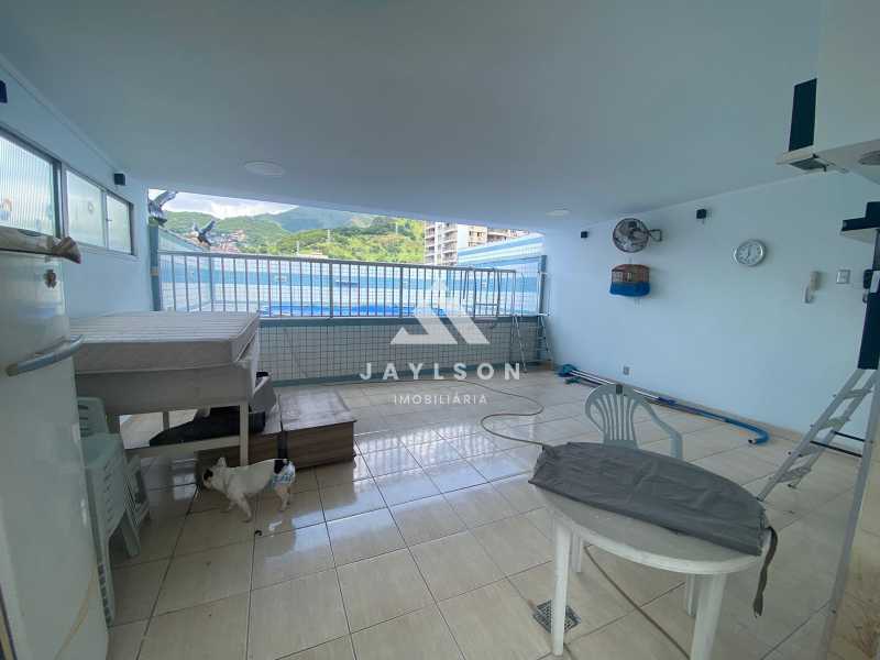 Casa de Vila à venda com 3 quartos, 220m² - Foto 27