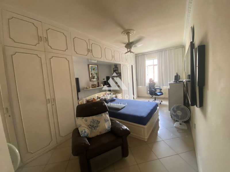 Casa de Vila à venda com 3 quartos, 220m² - Foto 10