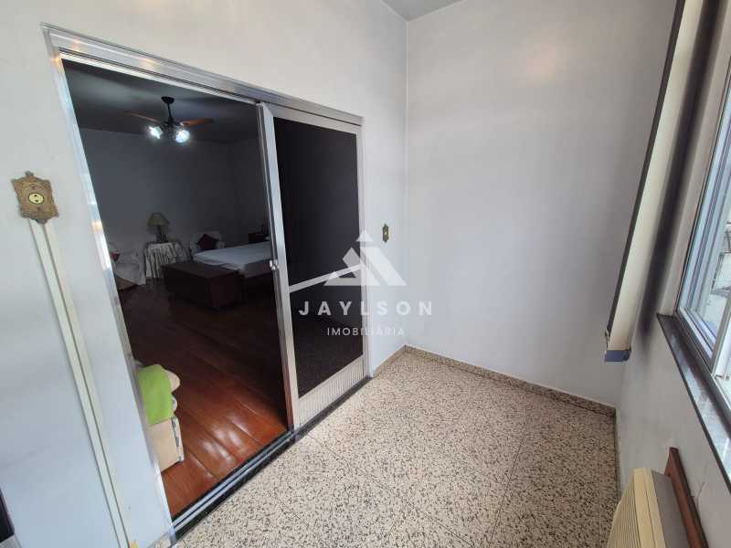 Casa à venda com 4 quartos, 260m² - Foto 20