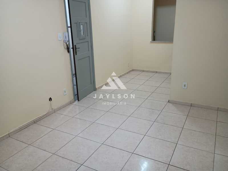 Apartamento à venda com 2 quartos, 61m² - Foto 2