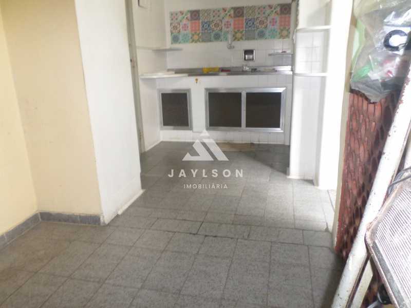 Apartamento à venda com 2 quartos, 83m² - Foto 22