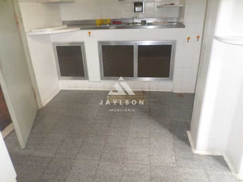 Apartamento à venda com 2 quartos, 83m² - Foto 23