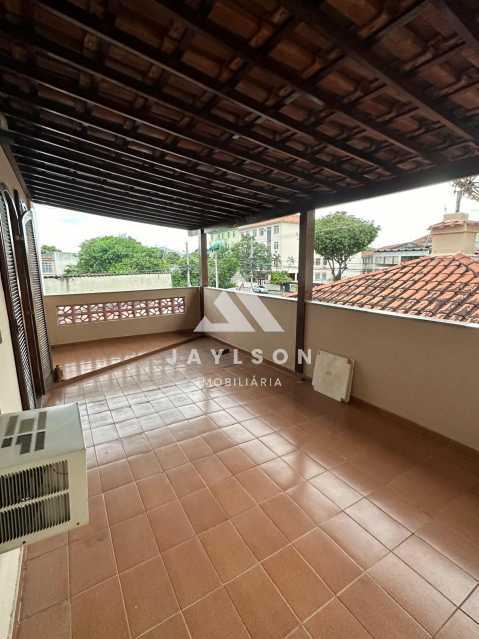 Casa à venda com 4 quartos, 149m² - Foto 23