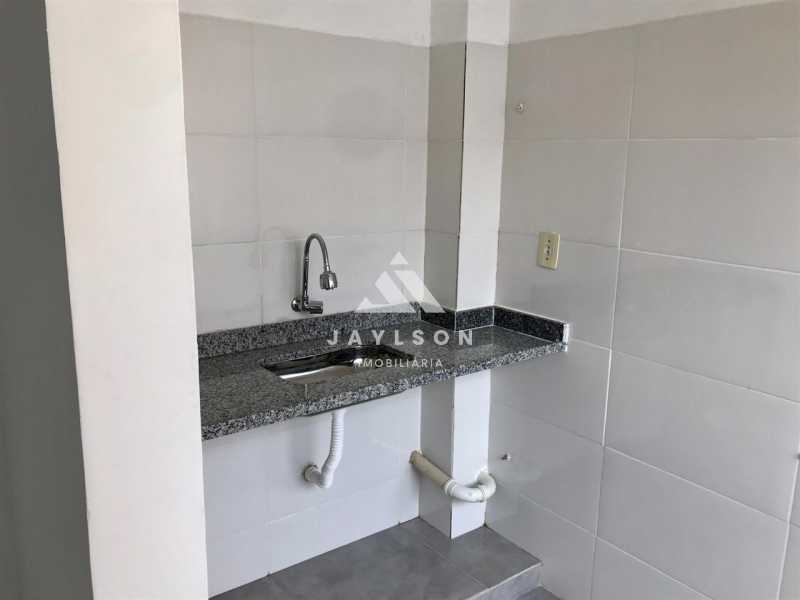 Apartamento à venda com 1 quarto, 34m² - Foto 13