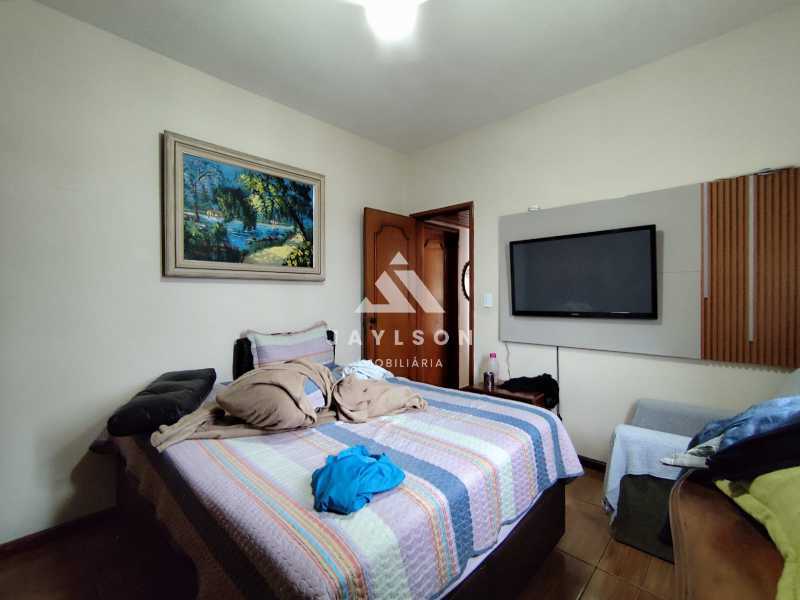 Apartamento à venda com 2 quartos, 80m² - Foto 7