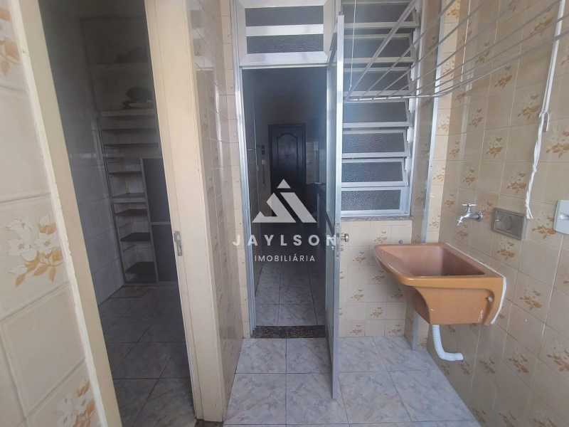 Apartamento à venda com 2 quartos, 68m² - Foto 12