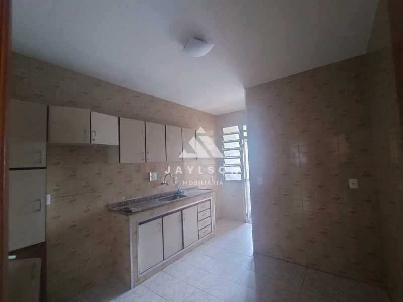 Apartamento à venda com 2 quartos, 68m² - Foto 9