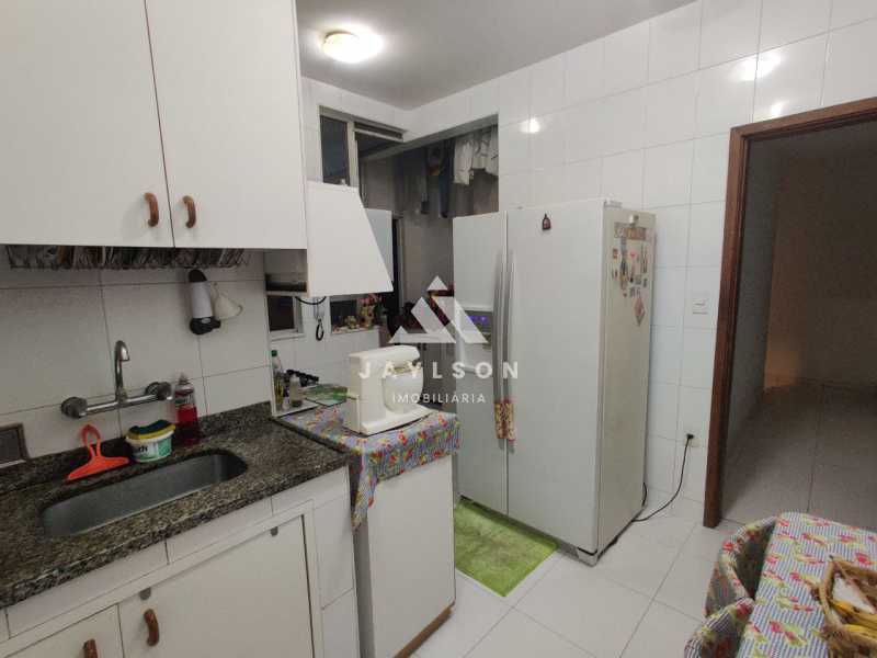 Apartamento à venda com 3 quartos, 92m² - Foto 9