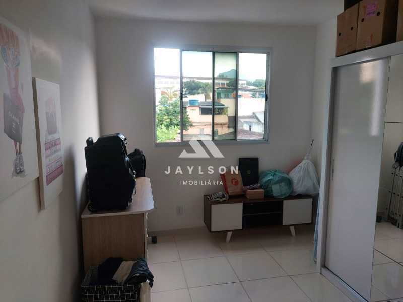 Apartamento à venda com 2 quartos, 64m² - Foto 4