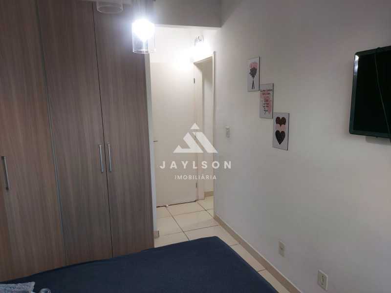 Apartamento à venda com 2 quartos, 64m² - Foto 6