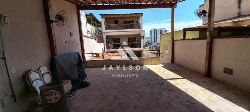 Casa à venda com 4 quartos, 350m² - Foto 25