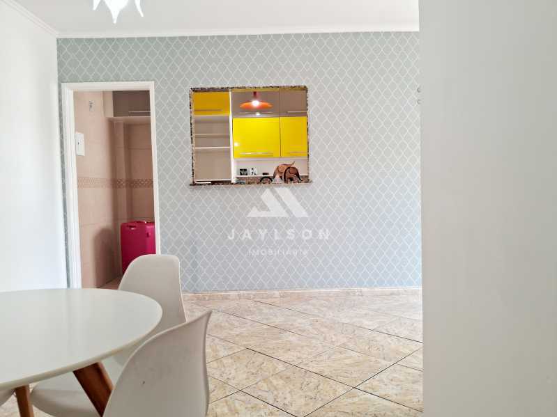 Apartamento à venda com 2 quartos, 57m² - Foto 2