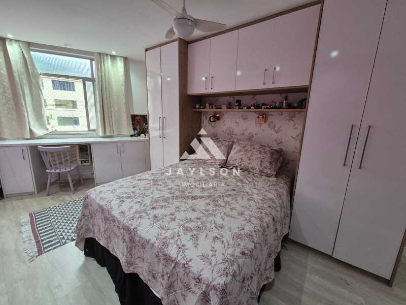 Apartamento à venda com 3 quartos, 125m² - Foto 9