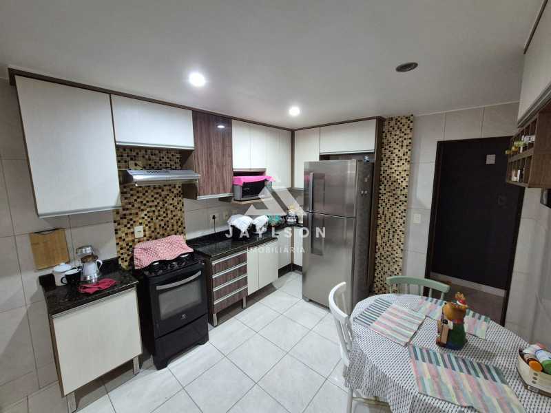 Apartamento à venda com 3 quartos, 125m² - Foto 21