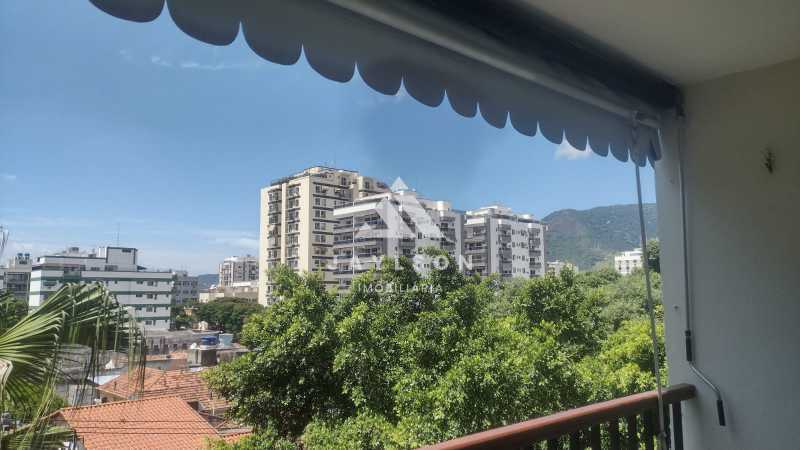 Apartamento à venda com 3 quartos, 83m² - Foto 18