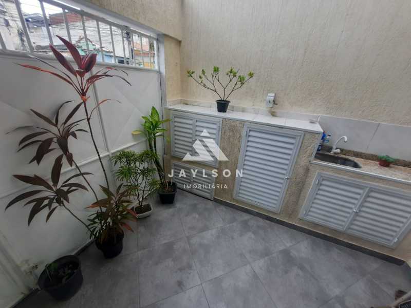 Casa à venda com 2 quartos, 56m² - Foto 2